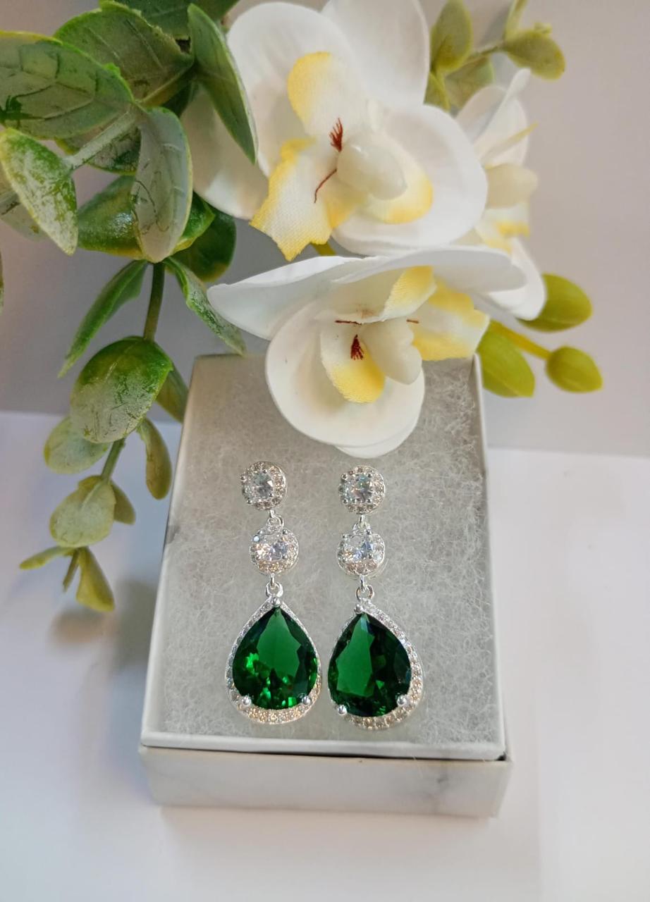 Aretes piedra verde