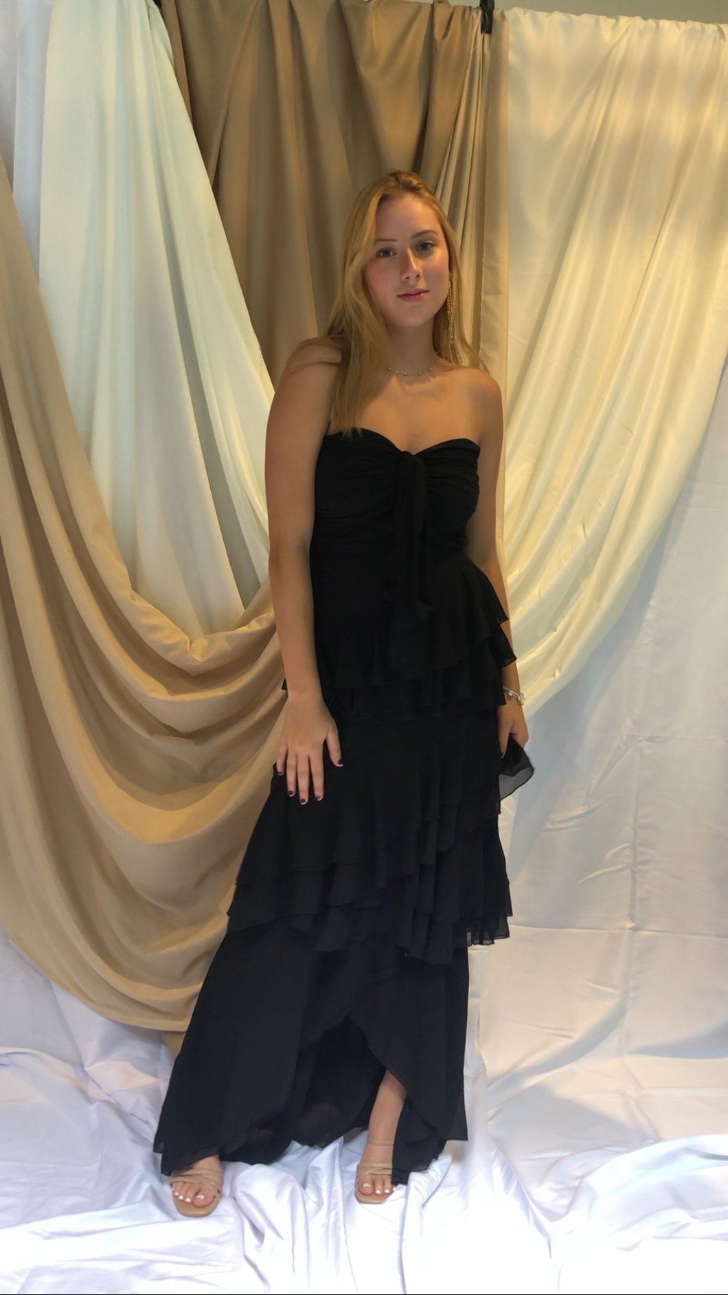 Vestido negro iris