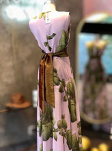 Cargar imagen en el visor de la galería, Vestido Flores Verde
